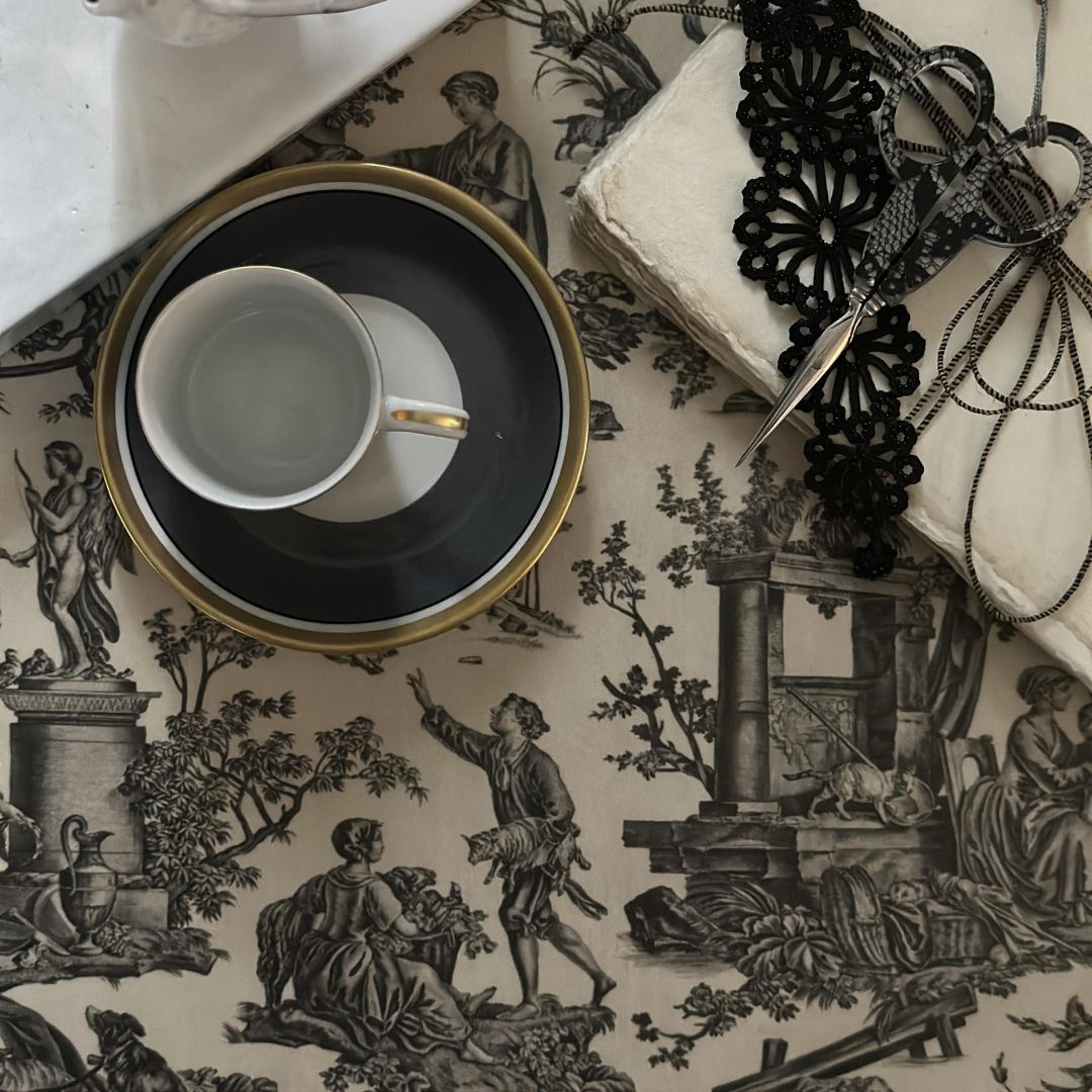 Toile de Jouy pattern vinyl placemat - Black